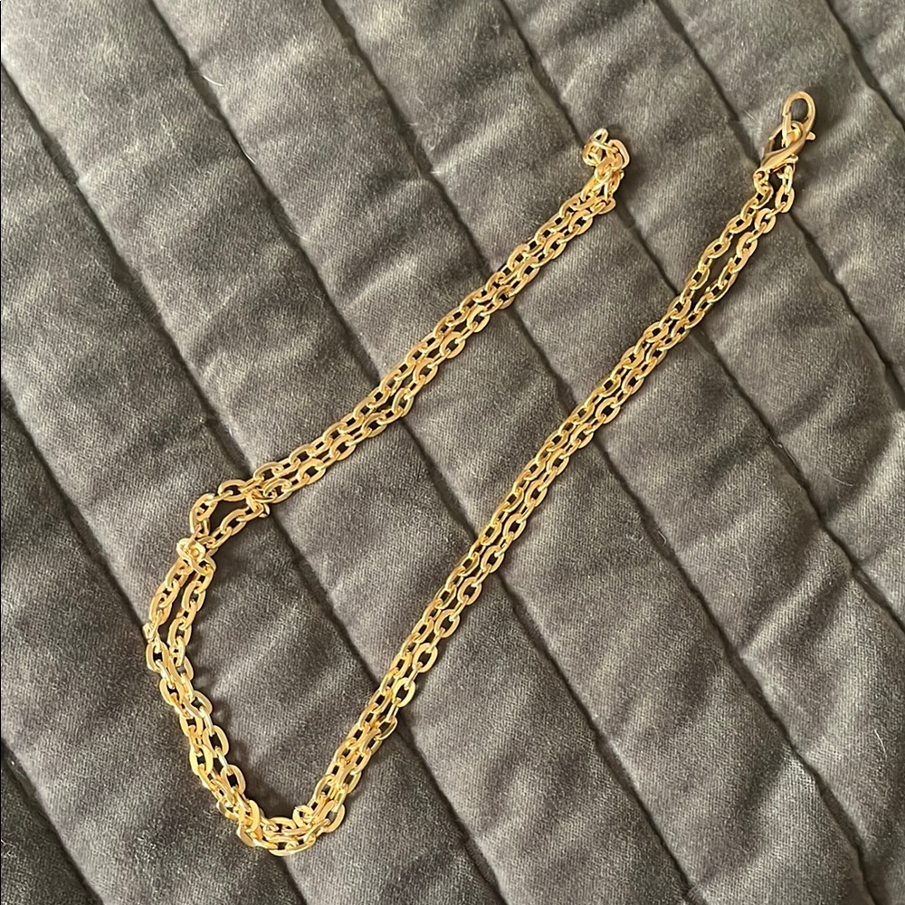 Elegant Gold-Tone Chain Necklace